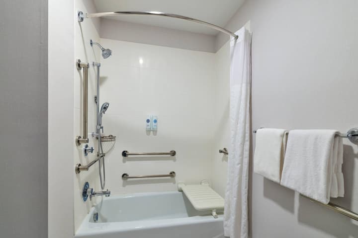 Comfort Suites Springfield-Eugene