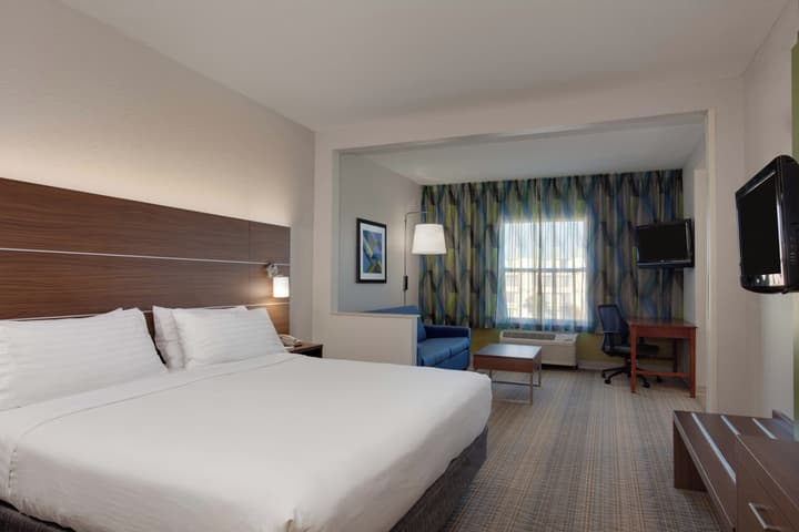 Holiday Inn Express Orlando International Airport by IHG