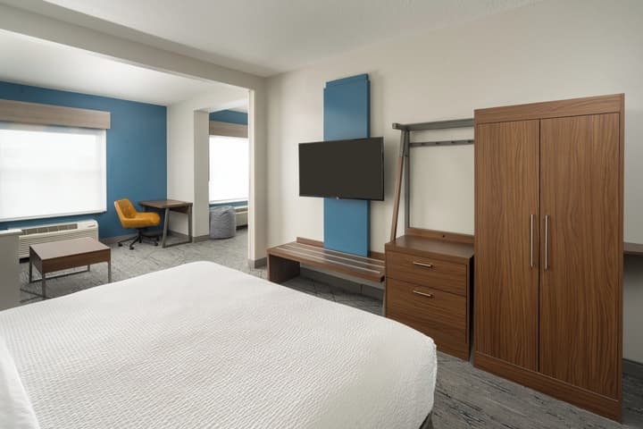 Holiday Inn Express Orlando International Airport by IHG