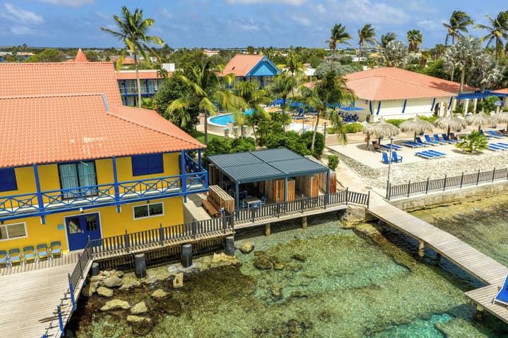 Divi Flamingo Beach Resort & Casino