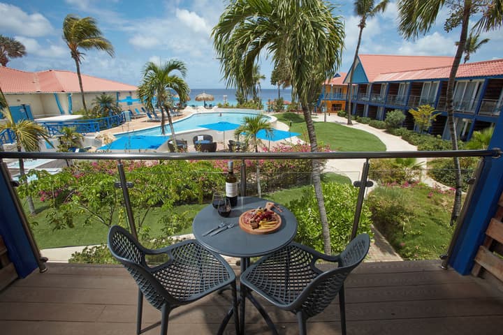 Divi Flamingo Beach Resort & Casino