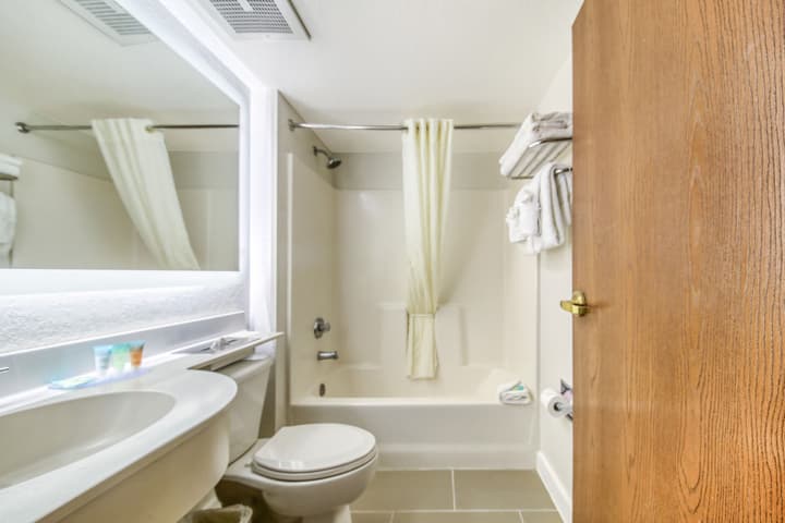 Baymont by Wyndham Orlando/International Dr/Universal Blvd