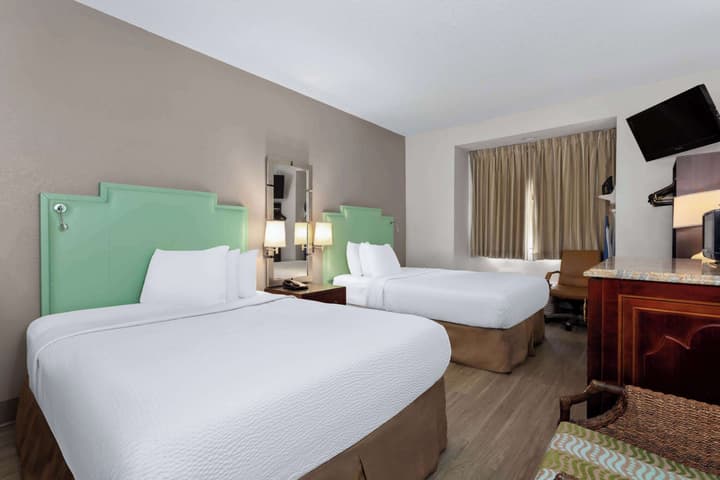 Baymont by Wyndham Orlando/International Dr/Universal Blvd