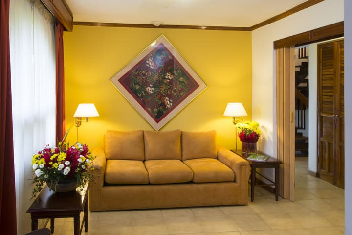 Apartotel & Suites Villas del Rio