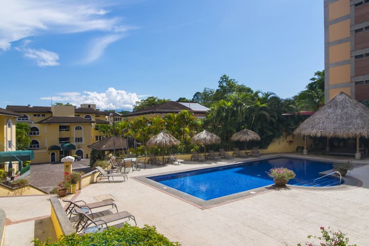 Apartotel & Suites Villas del Rio