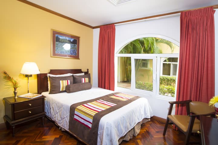 Apartotel & Suites Villas del Rio