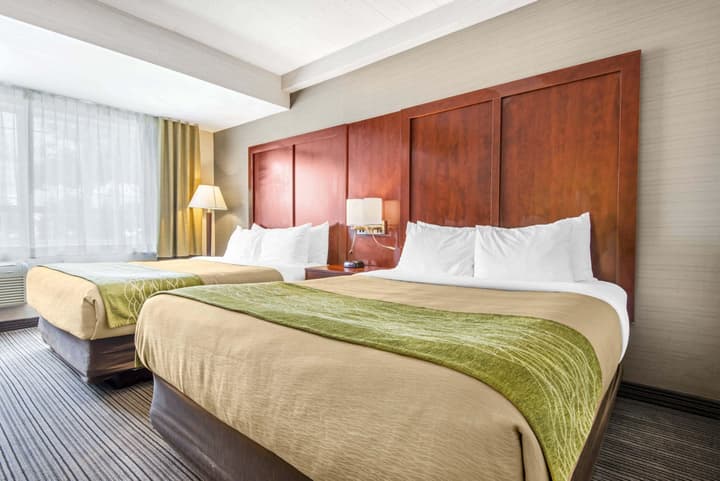 Comfort Inn & Suites