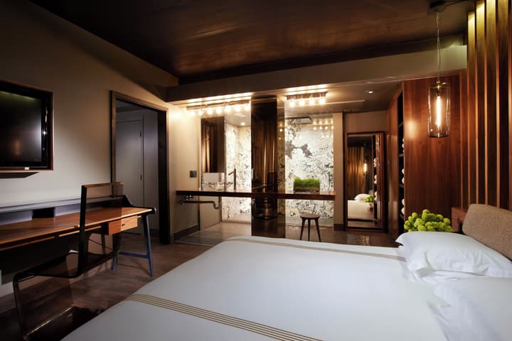 The Hollywood Roosevelt