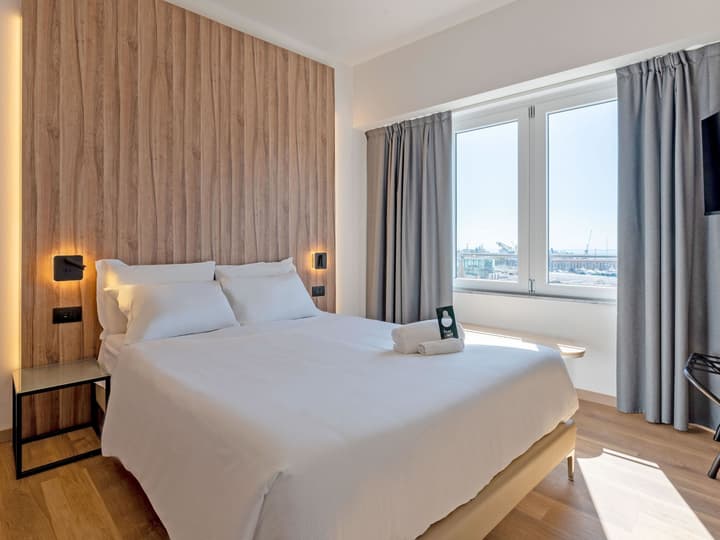 B&B HOTEL Genova Principe