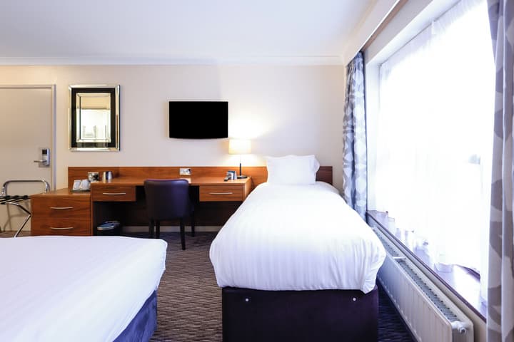 Gloucester Robinswood Hotel by Sunday
