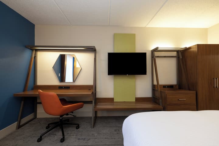 Holiday Inn Express Charleston by IHG