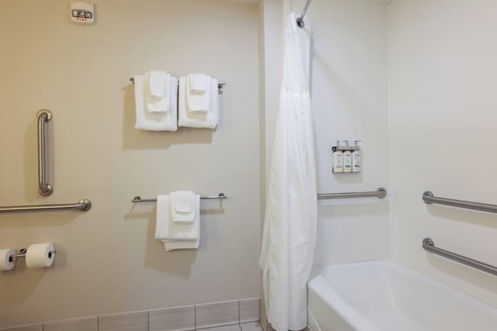 Holiday Inn Express Charleston by IHG