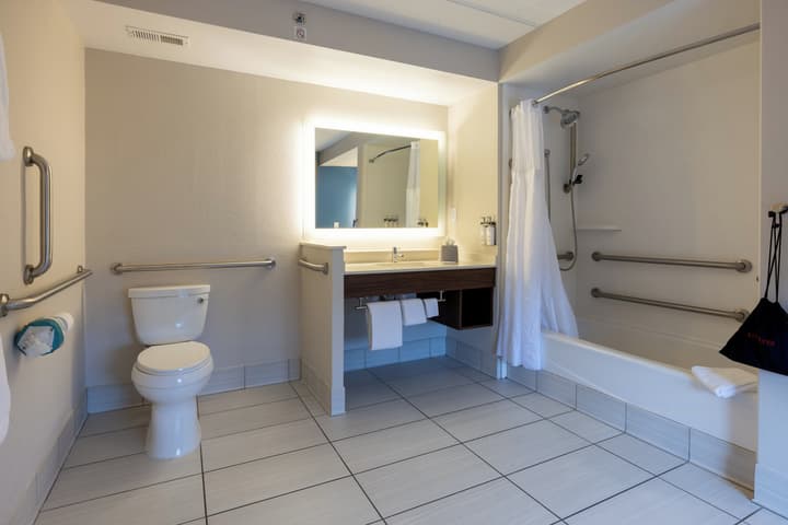 Holiday Inn Express Charleston by IHG