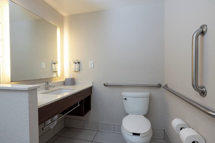 Holiday Inn Express Charleston by IHG