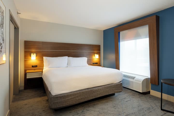 Holiday Inn Express Charleston by IHG