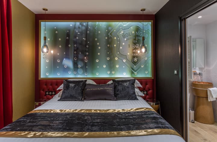Hotel Les Bulles de Paris