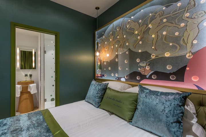 Hotel Les Bulles de Paris