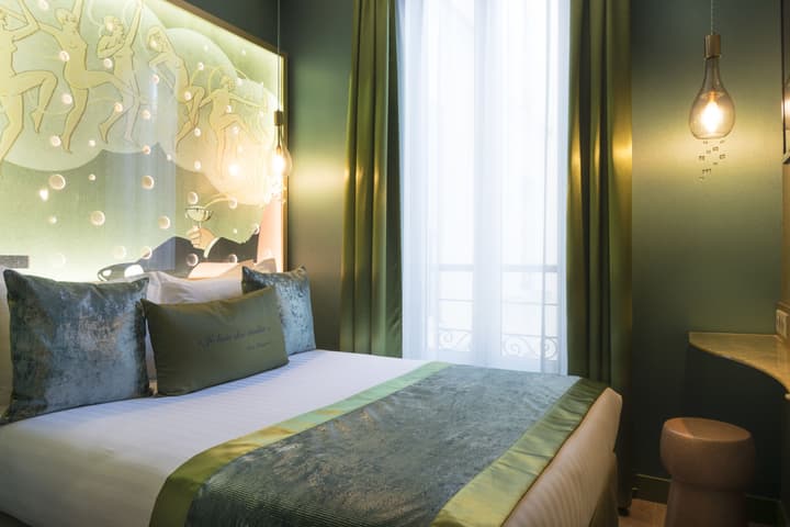 Hotel Les Bulles de Paris