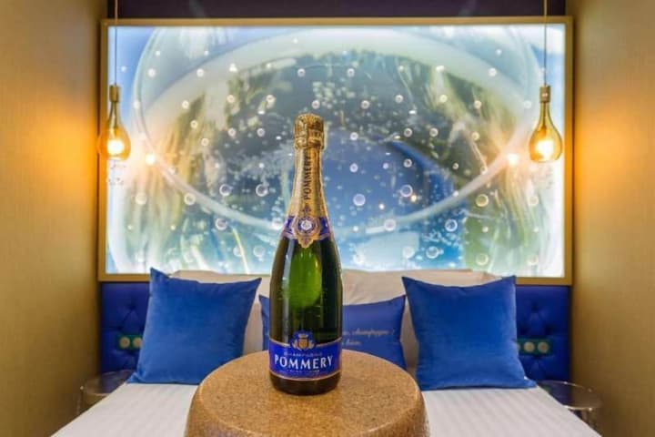 Hotel Les Bulles de Paris
