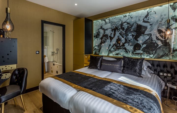 Hotel Les Bulles de Paris