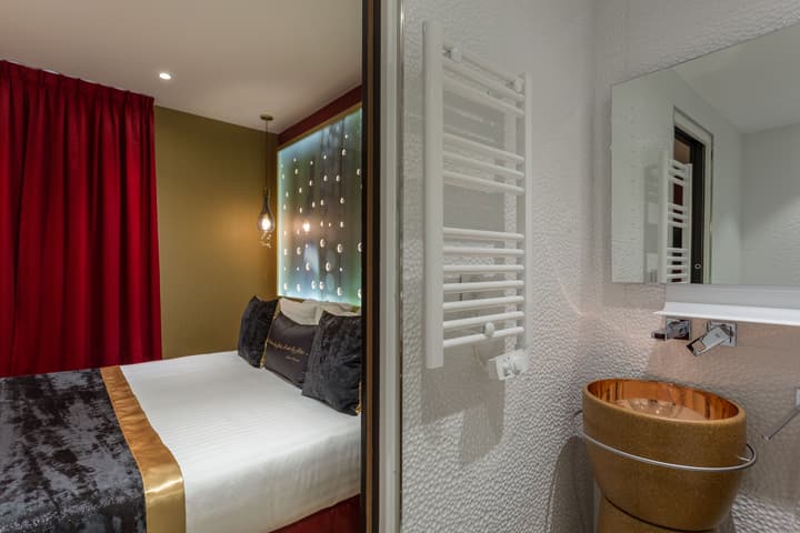 Hotel Les Bulles de Paris