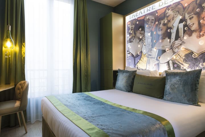 Hotel Les Bulles de Paris