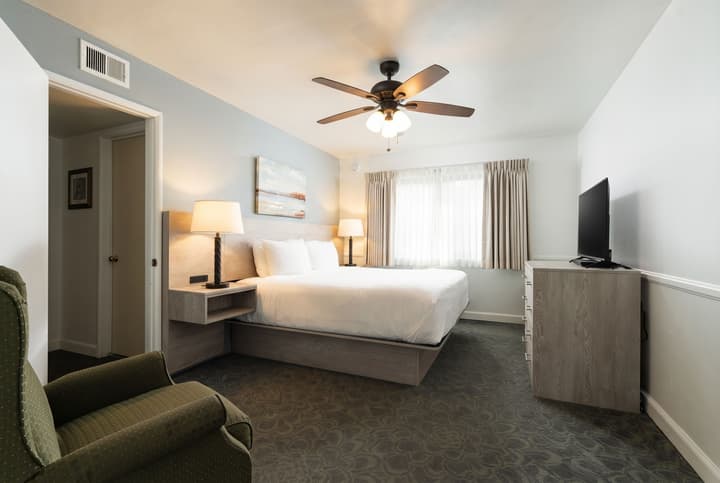 Inn By The Harbor