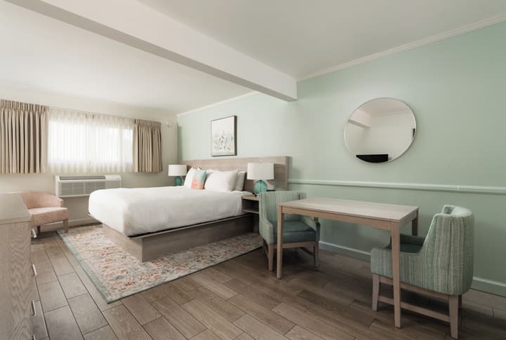 Inn By The Harbor