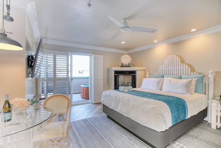 SeaVenture Beach Hotel