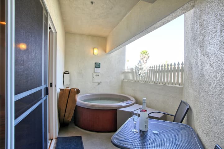 SeaVenture Beach Hotel