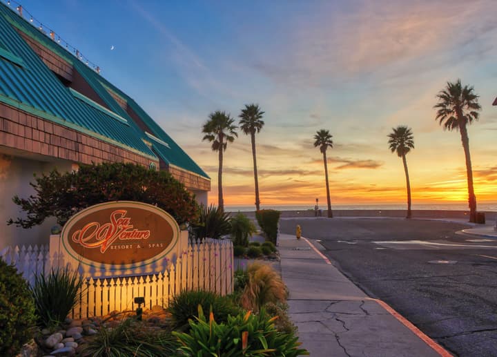 SeaVenture Beach Hotel