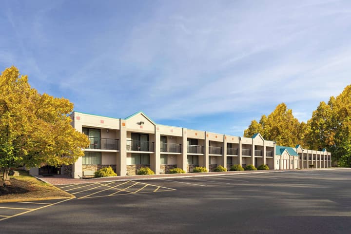 Ramada by Wyndham Parsippany