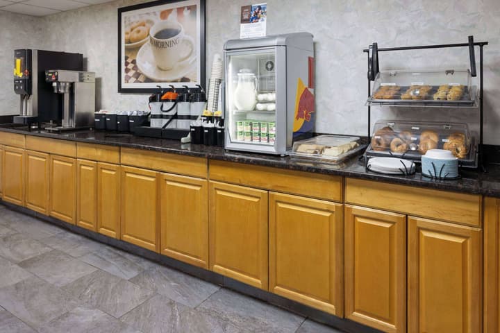 Ramada by Wyndham Parsippany
