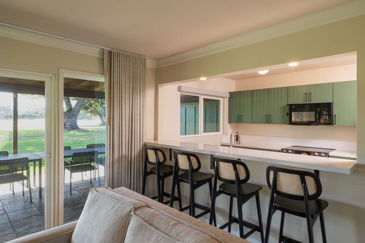 Royal Lahaina Resort & Bungalows