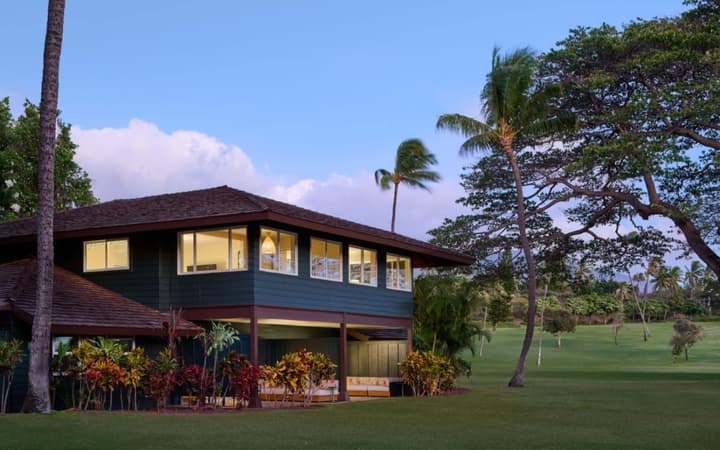 Royal Lahaina Resort & Bungalows