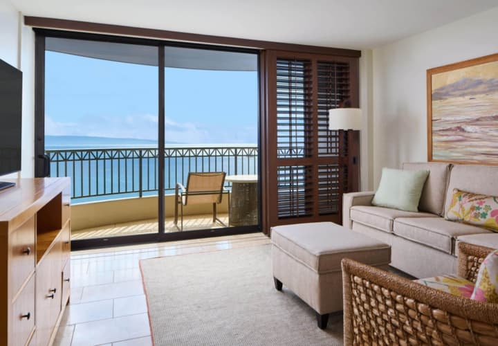 Royal Lahaina Resort & Bungalows