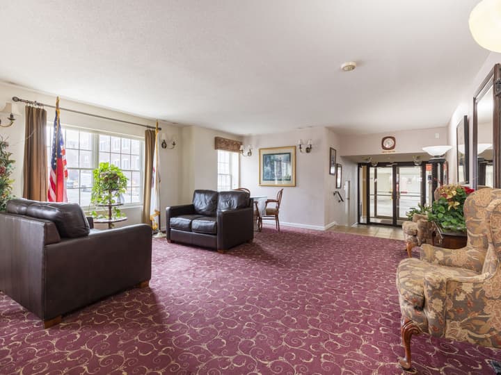 Americas Best Value Inn Springfield - Mansion View