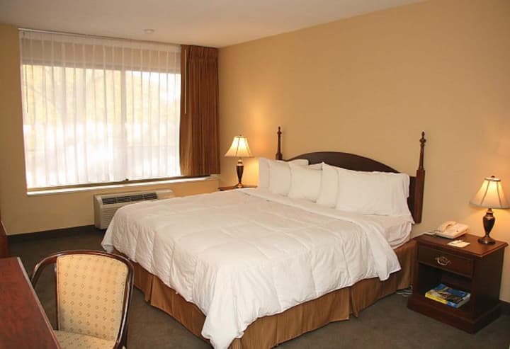 Americas Best Value Inn Springfield - Mansion View