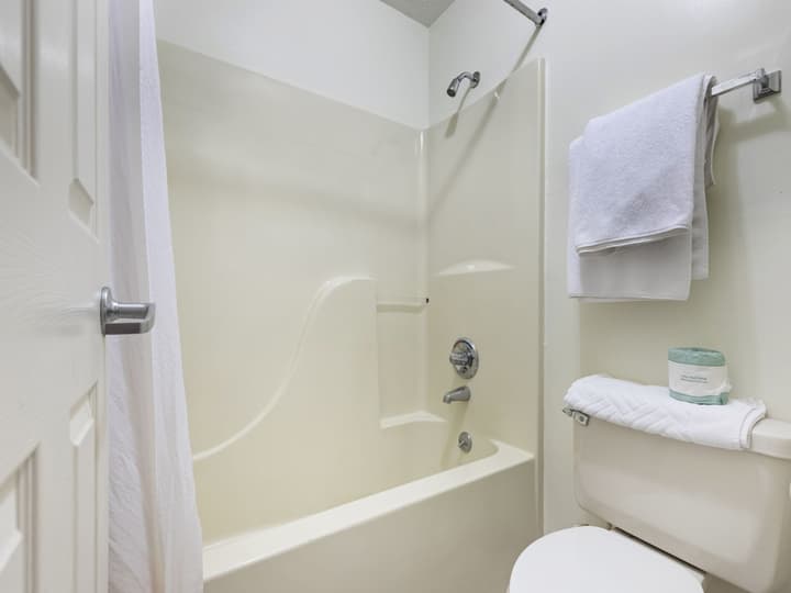 Americas Best Value Inn Springfield - Mansion View