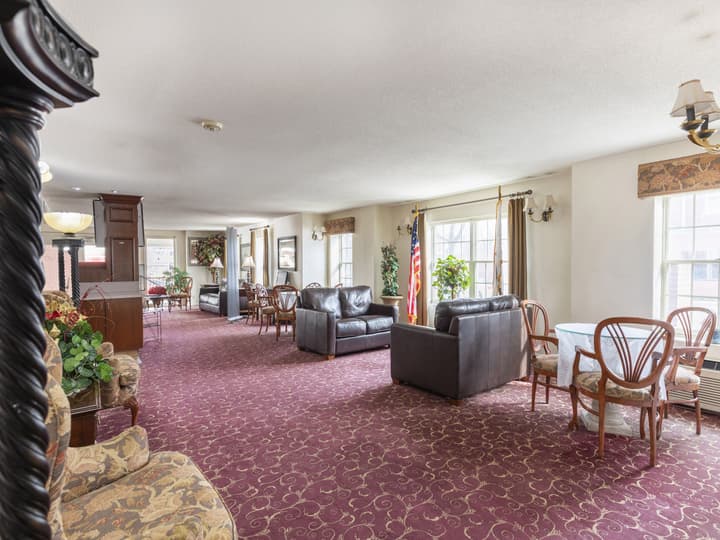 Americas Best Value Inn Springfield - Mansion View