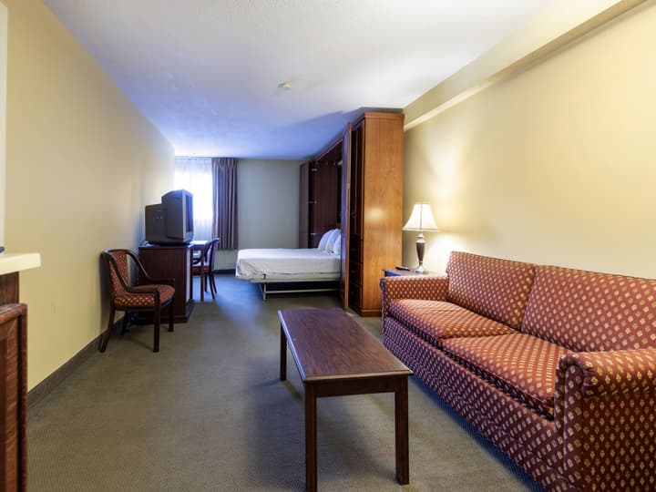 Americas Best Value Inn Springfield - Mansion View