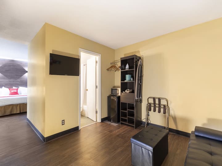 Americas Best Value Inn Springfield - Mansion View