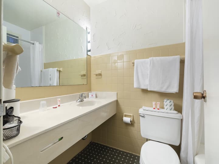 Americas Best Value Inn Springfield - Mansion View