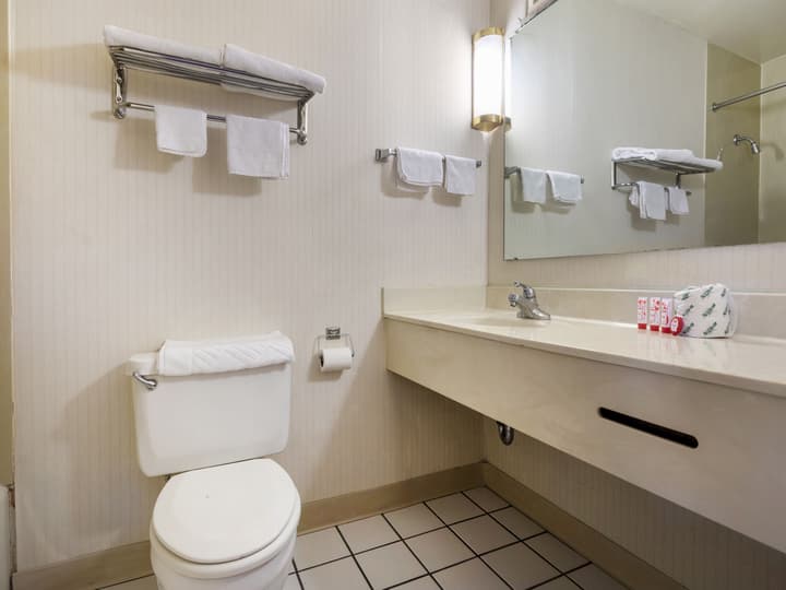 Americas Best Value Inn Springfield - Mansion View