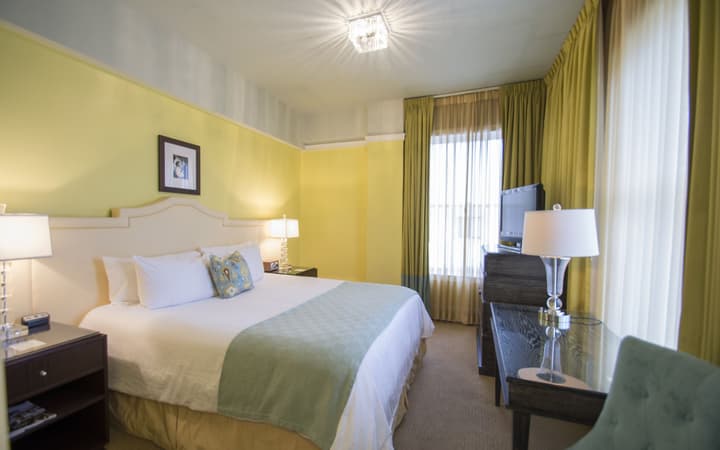 Hotel deLuxe