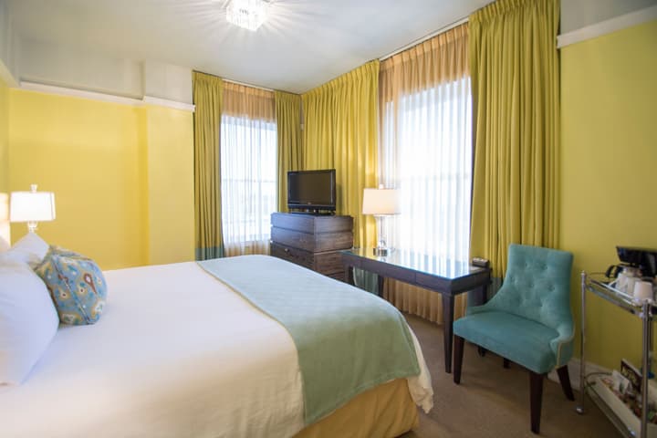 Hotel deLuxe