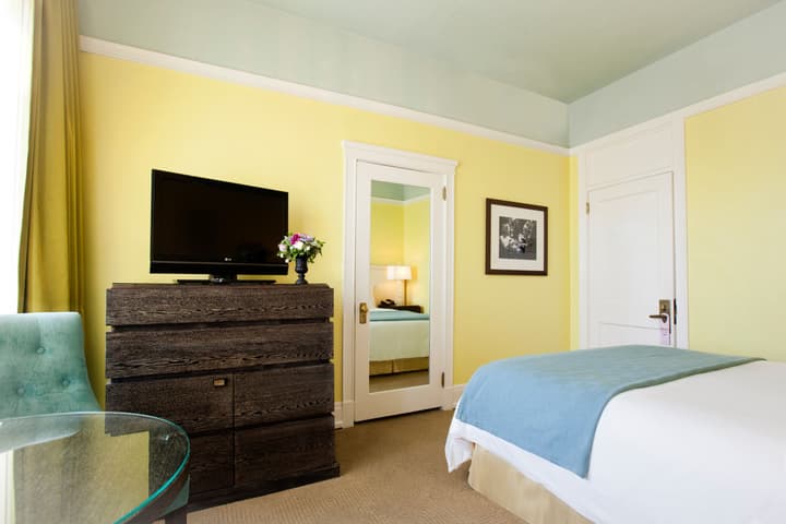 Hotel deLuxe