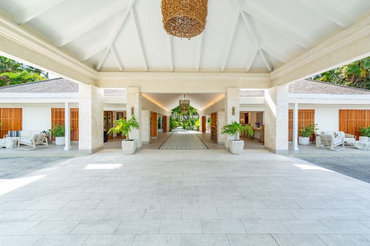 The Sands at Grace Bay