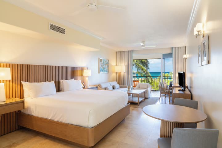 The Sands at Grace Bay
