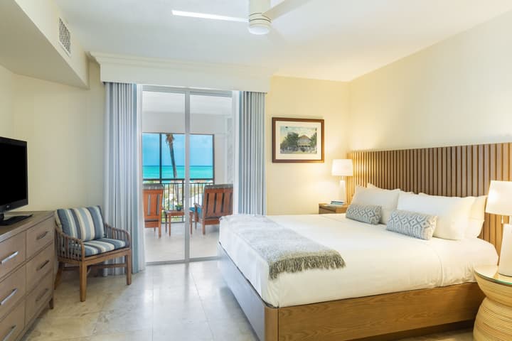 The Sands at Grace Bay